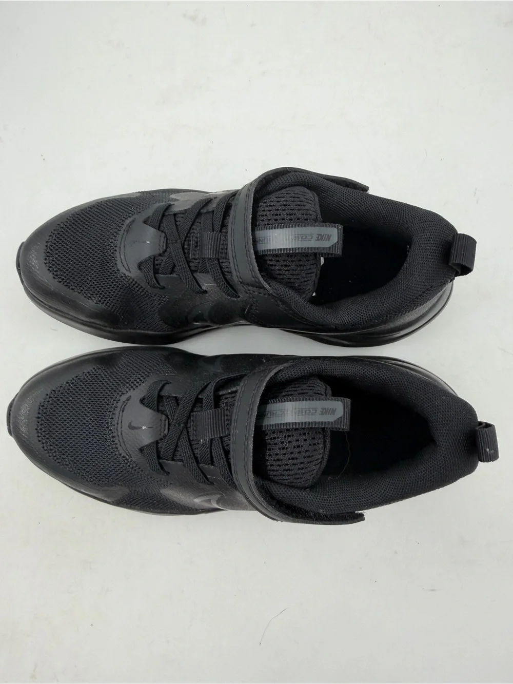 Nike Kid’s Triple Black Cosmic Runner Sneakers -SZ 1.5 Youth- Shoes Hook & Loop